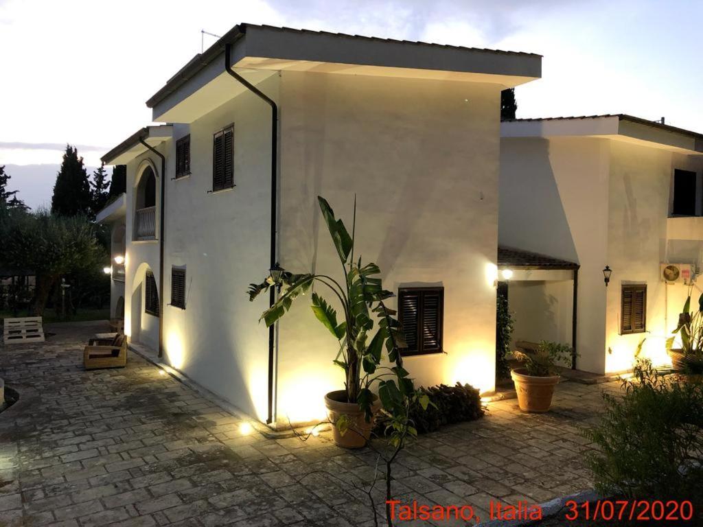 Relais Villa Lama Boutique Hotel Taranto Kültér fotó
